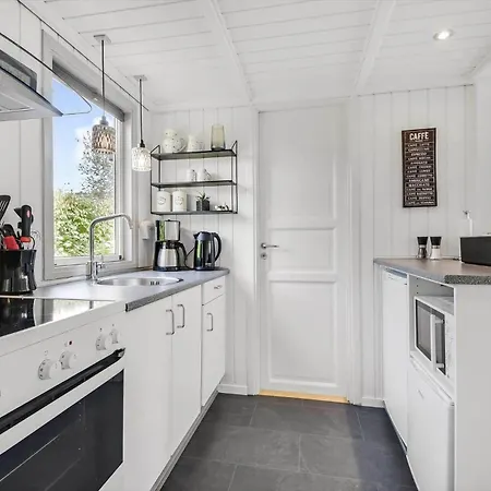 C11114-hemmet-bork-hytteby-215 Tatil Evi *